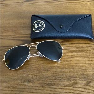 Ray-Ban gold metal aviators